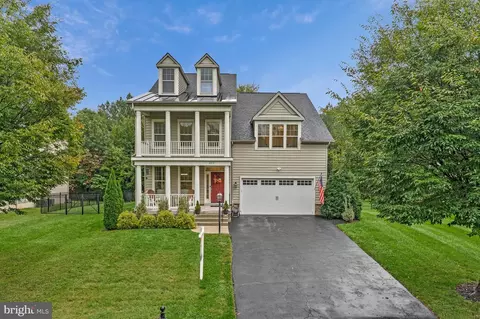 6831 Noyes Ave, Haymarket, VA 20169