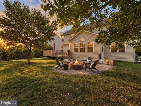 2433 Trimaran Way, Woodbridge, VA 22191