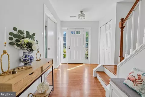 Entry Way - 7424 Emerald Dr, Manassas, VA 20109 photo 1 of 3