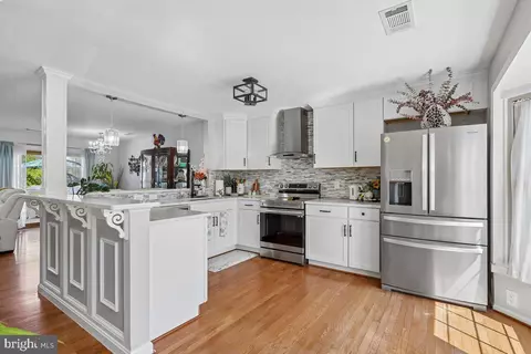 Kitchen - 7424 Emerald Dr, Manassas, VA 20109 photo 2 of 2