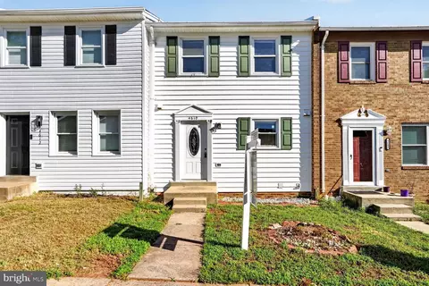 4610 Charlton Ct, Woodbridge, VA 22193
