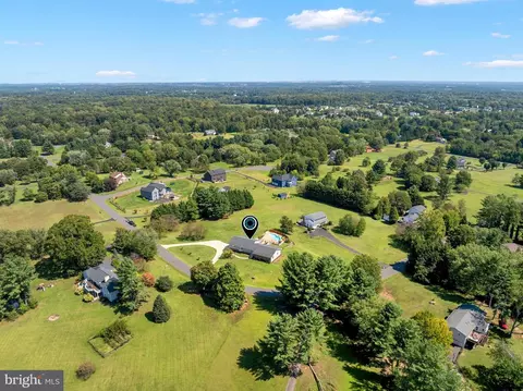 View/Area - 4703 Angus Dr, Gainesville, VA 20155 photo 8 of 8