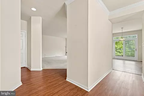 Entry Way - 8373 Tenbrook Dr, Gainesville, VA 20156 photo 5 of 12