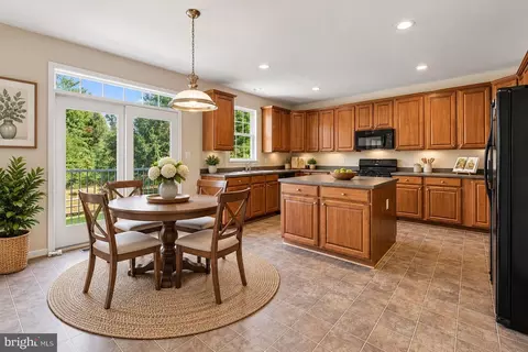 Kitchen - 8373 Tenbrook Dr, Gainesville, VA 20156 photo 1 of 10