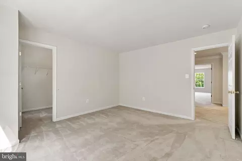 Bedroom - 8373 Tenbrook Dr, Gainesville, VA 20156 photo 3 of 8