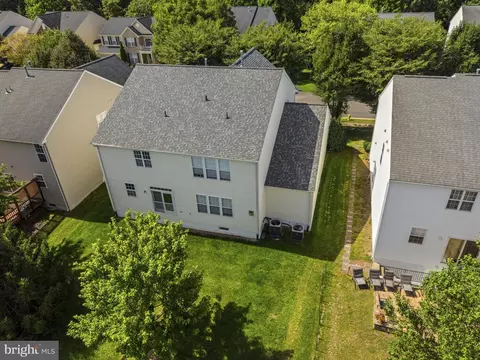 View/Area - 8373 Tenbrook Dr, Gainesville, VA 20156 photo 2 of 4