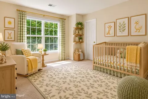 Bedroom - 8373 Tenbrook Dr, Gainesville, VA 20156 photo 2 of 8