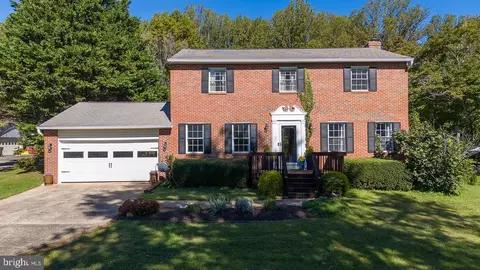 16070 Simon Kenton Rd, Haymarket, VA 20169