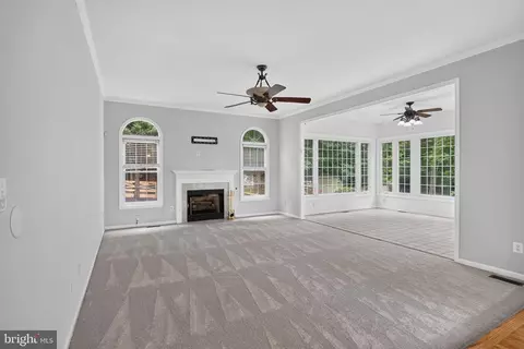 Living - 6367 Etheridge Ln, Manassas, VA 20112 photo 1 of 7