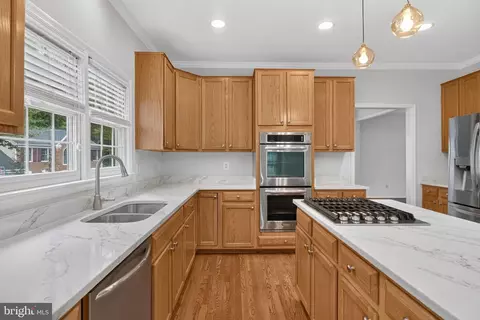 Kitchen - 6367 Etheridge Ln, Manassas, VA 20112 photo 4 of 5