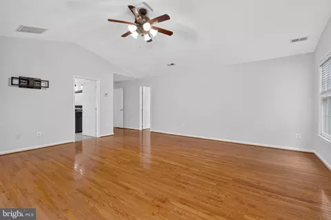Living - 6367 Etheridge Ln, Manassas, VA 20112 photo 7 of 7