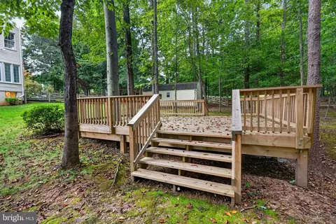 Exterior - 6367 Etheridge Ln, Manassas, VA 20112 photo 15 of 18