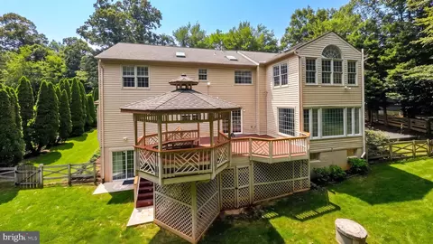 Exterior - 6367 Etheridge Ln, Manassas, VA 20112 photo 11 of 18
