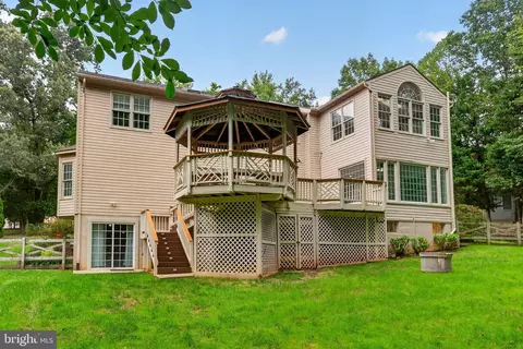 Exterior - 6367 Etheridge Ln, Manassas, VA 20112 photo 7 of 18