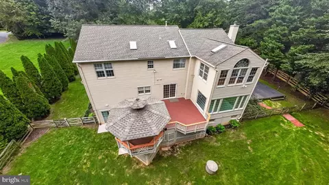 Exterior - 6367 Etheridge Ln, Manassas, VA 20112 photo 8 of 18