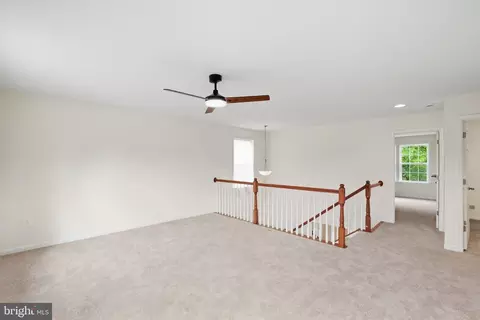 Entry Way - 18213 Jillian Ln, Triangle, VA 22172 photo 2 of 6