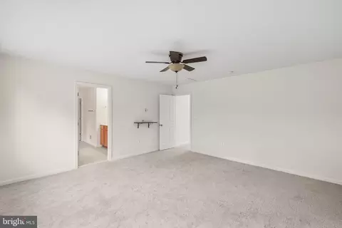 Bedroom - 18213 Jillian Ln, Triangle, VA 22172 photo 2 of 2