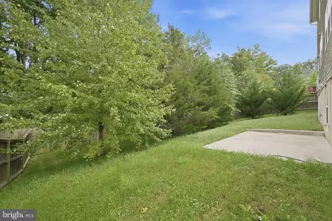 Exterior - 18213 Jillian Ln, Triangle, VA 22172 photo 4 of 5