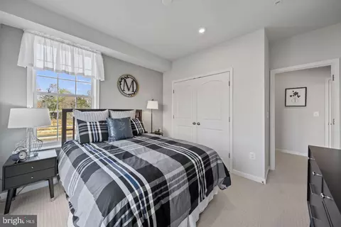 Bedroom - 8564 Lovelace St, Manassas, VA 20109 photo 6 of 7