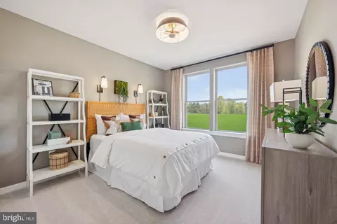 Bedroom - 8564 Lovelace St, Manassas, VA 20109 photo 5 of 7