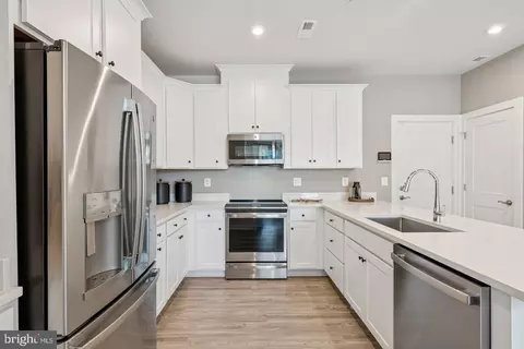 Other - 8564 Lovelace St, Manassas, VA 20109 photo 4 of 9