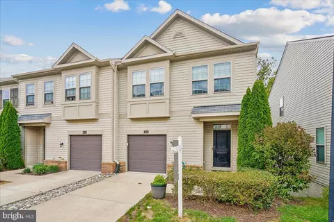 3628 Chippendale Cir, Woodbridge, VA 22193