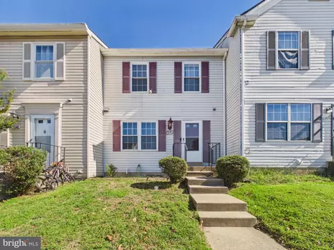 3640 Mcdowell Ct, Dumfries, VA 22026