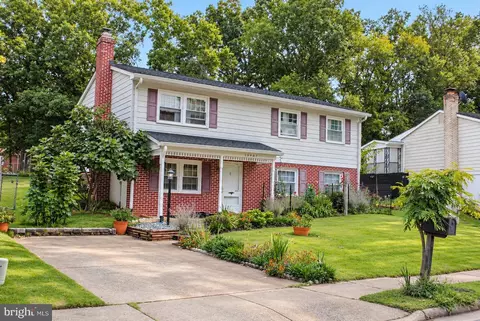 13887 Montoclair Ln, Woodbridge, VA 22193