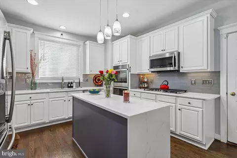 Kitchen - 8958 Junco Ct, Gainesville, VA 20155 photo 1 of 3