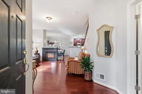 Entry Way - 6803 Hampton Bay Ln, Gainesville, VA 20155 photo 1 of 5