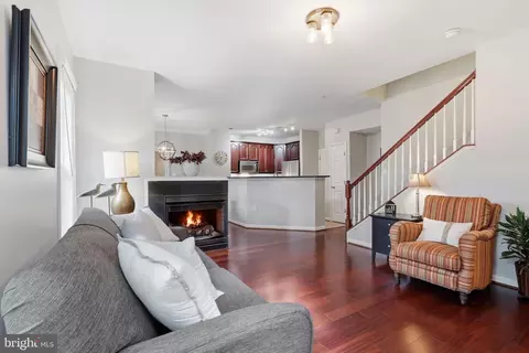 Living - 6803 Hampton Bay Ln, Gainesville, VA 20155 photo 1 of 1