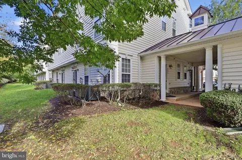 Exterior - 6803 Hampton Bay Ln, Gainesville, VA 20155 photo 3 of 6