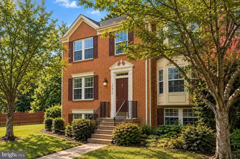 12816 Silvia Loop, Woodbridge, VA 22192