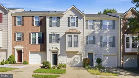 1527 Grosbeak Ct, Woodbridge, VA 22191