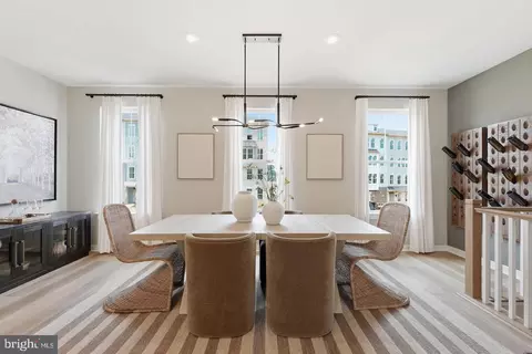 Dining - 8745 Noether St, Manassas, VA 20109 photo 2 of 2