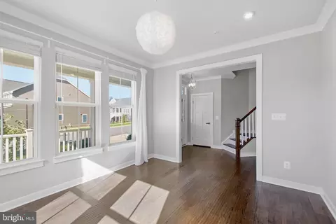 Entry Way - 17433 Spring Cress Dr, Dumfries, VA 22026 photo 7 of 13