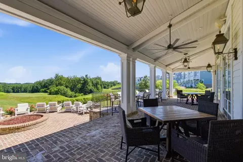 Exterior - 17433 Spring Cress Dr, Dumfries, VA 22026 photo 12 of 18