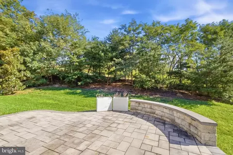 Exterior - 17433 Spring Cress Dr, Dumfries, VA 22026 photo 7 of 18