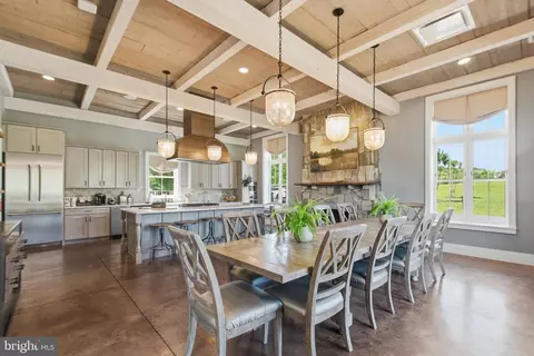 Dining - 17433 Spring Cress Dr, Dumfries, VA 22026 photo 4 of 4