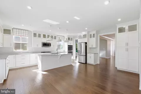 Entry Way - 17433 Spring Cress Dr, Dumfries, VA 22026 photo 4 of 13