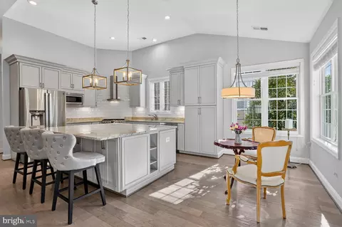 Kitchen - 6900 Saddle Run Way, Gainesville, VA 20155 photo 4 of 5