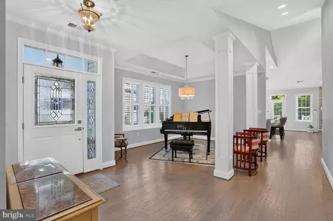 Entry Way - 6900 Saddle Run Way, Gainesville, VA 20155 photo 3 of 3