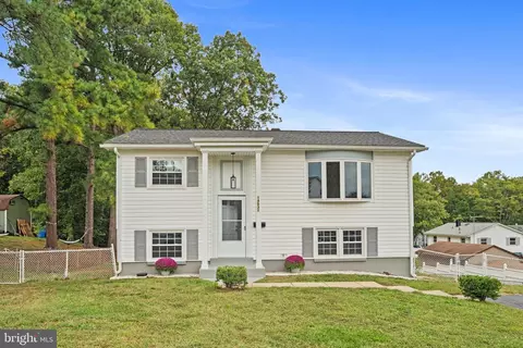 14531 Fullerton Rd, Woodbridge, VA 22193