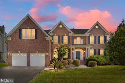 5589 Tournament Dr, Haymarket, VA 20169
