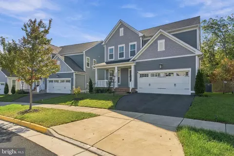 2020 Silver Sycamore Ln, Dumfries, VA 22026