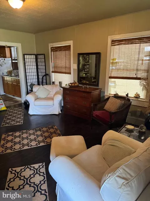 Living - 3997 White Haven Dr, Dumfries, VA 22026 photo 2 of 2