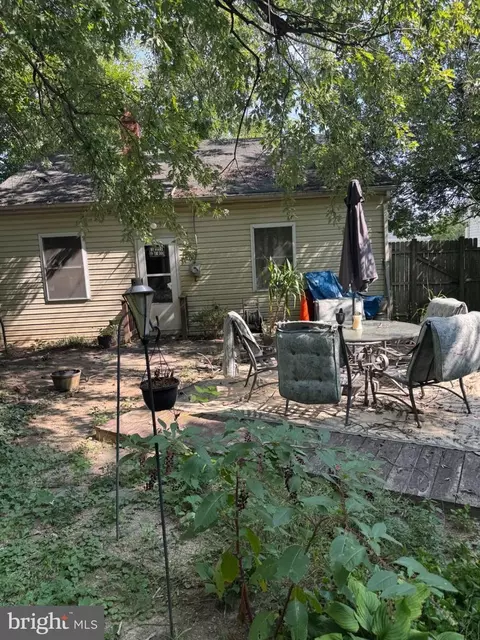 Exterior - 3997 White Haven Dr, Dumfries, VA 22026 photo 2 of 2