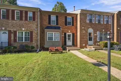 14346 N Park Ct, Woodbridge, VA 22193