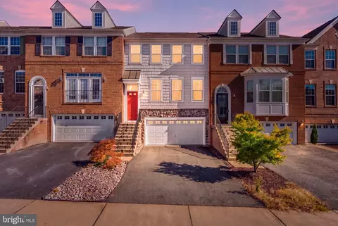 16639 Danridge Manor Dr, Woodbridge, VA 22191