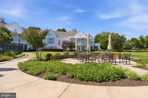 Exterior - 13380 Fieldstone Way, Gainesville, VA 20155 photo 12 of 15